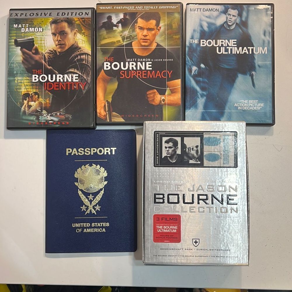 Jason Bourne collection and pulp fiction DVD‎